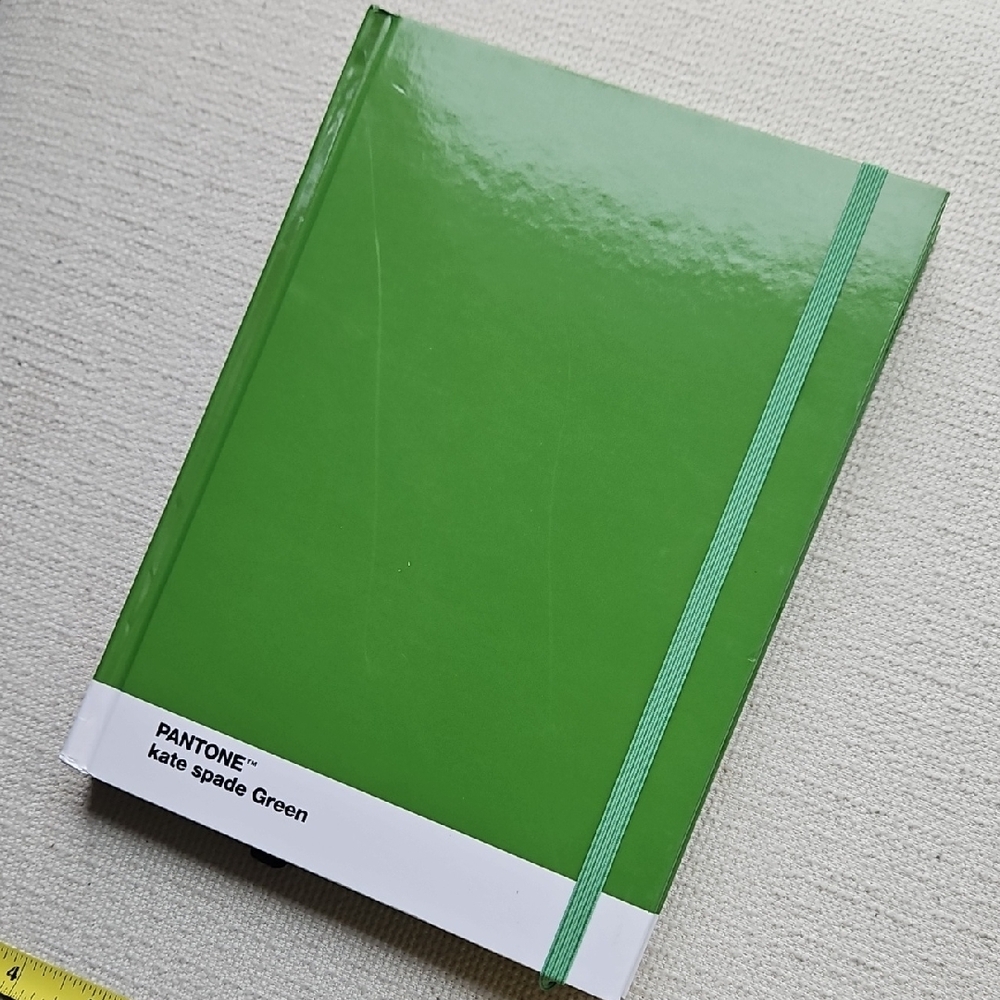 Kate Spade Green Pantone Journal - Picture 5 of 16